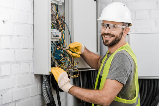 Best Licensed Electrician  in Minnetonka, MN